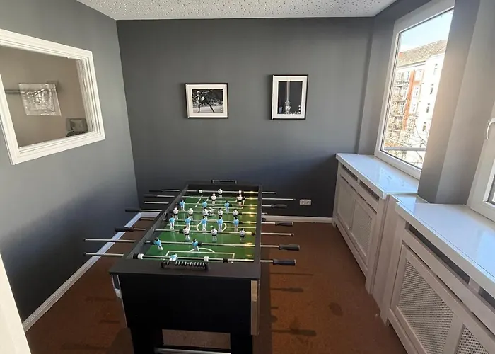 250qm Tischtennis Tischkicker Zentral *